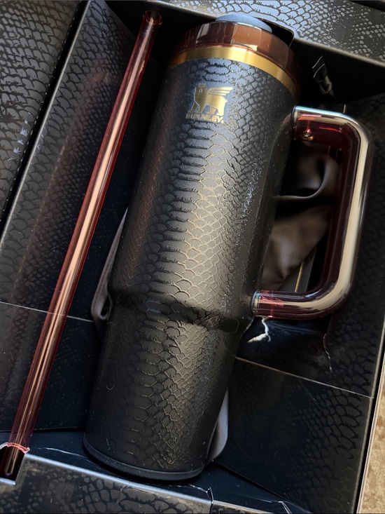 Stanley Other - Stanley limited Textured Black Travel Mug with Burgundy Handle and Straw